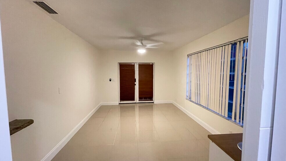 Building Photo - 6862 Broadmoor