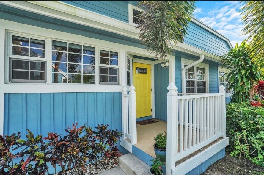 Building Photo - 622 Ocean Dunes Cir