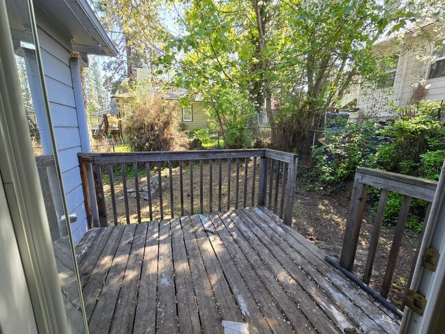Building Photo - Adorable South Hill Home! Available Now!