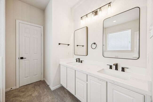 Building Photo - 18006 Cypress Valley Ln