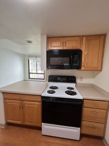 Building Photo - 7290 W Dean Rd