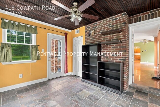 Building Photo - 418 Cowpath Rd