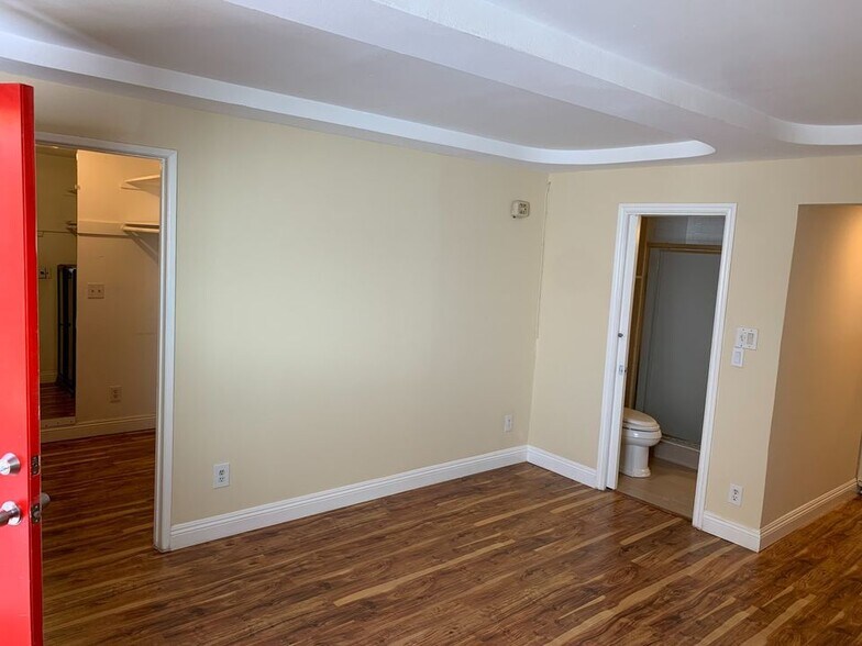 Building Photo - 22752 Cavalier St