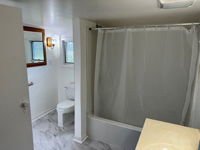 Building Photo - 2928 S Mackinaw Trl