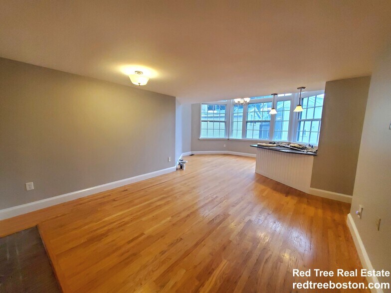 Building Photo - 35 Flint St