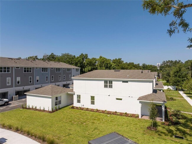 Building Photo - 2180 Forest Cir