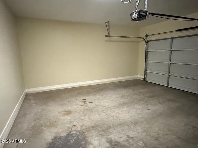 Building Photo - 2909 N 48th St