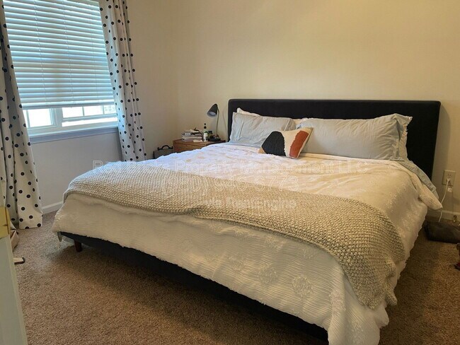 Building Photo - 11649 Boxer Ln