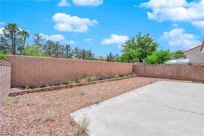 Building Photo - 7721 Rockfield Dr