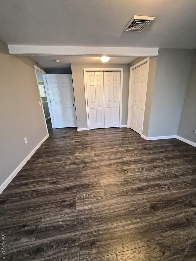 Building Photo - 1614 NY-9G