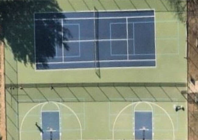 Building Photo - 3 Bed 3 Bath End Unit Townhome in Marsh Harbour Community of Downingtown