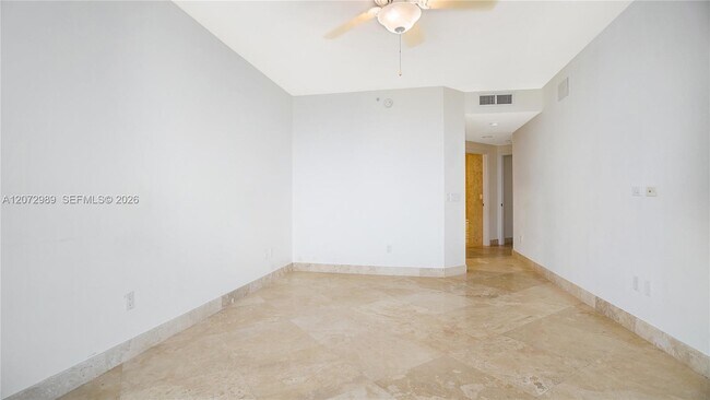 Building Photo - 4775 Collins Ave