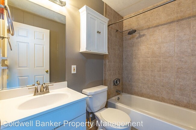 Building Photo - 1 br, 1 bath House - 85 Walaka St Unit #8