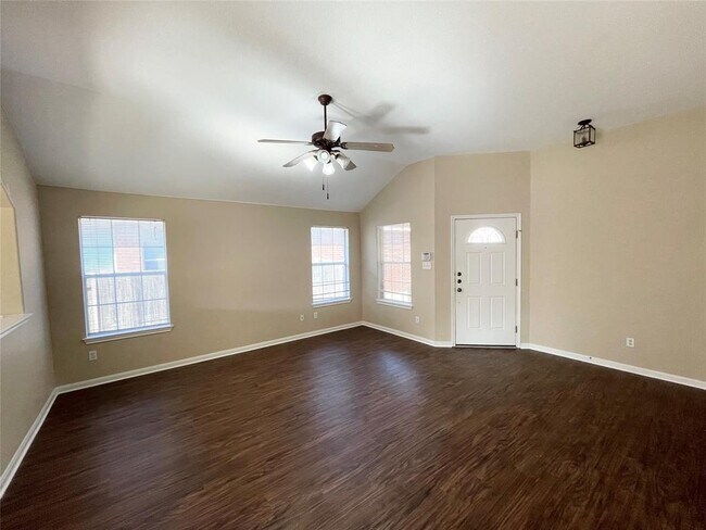 Building Photo - 4423 Meadowside Ln