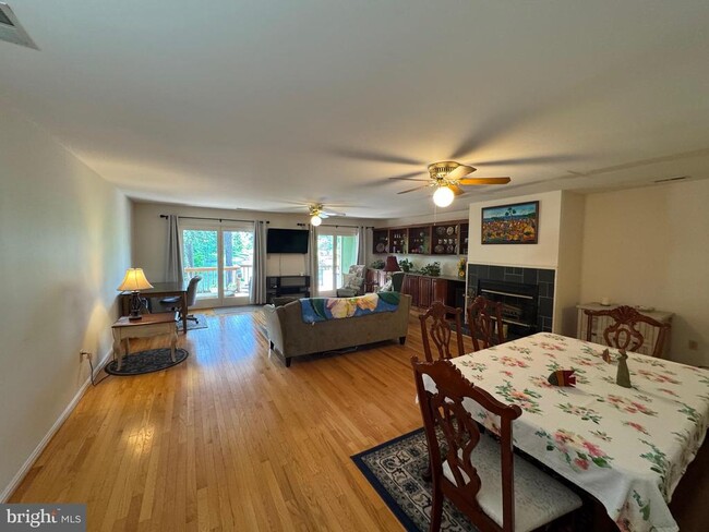 Building Photo - 14386 Bay Water Ct