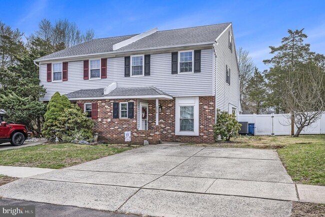 Building Photo - 2019 Easter Ave
