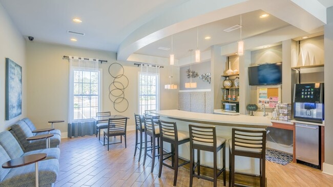 Building Photo - 10825 Dorchester Rd