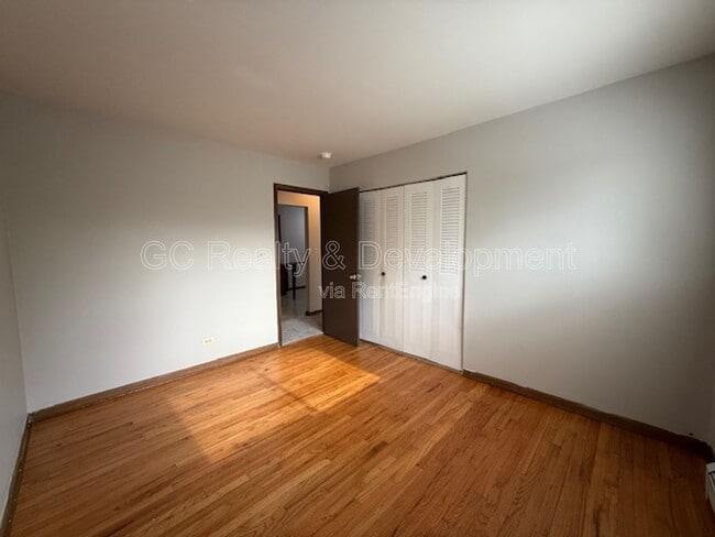 Building Photo - 525 N Highview Ave