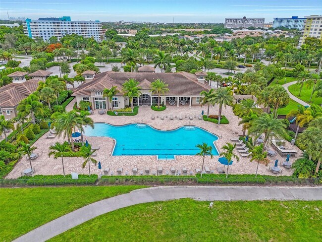 Building Photo - 1190 Eucalyptus Dr