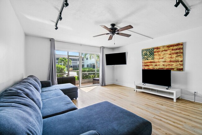 Building Photo - 222 N Federal Hwy