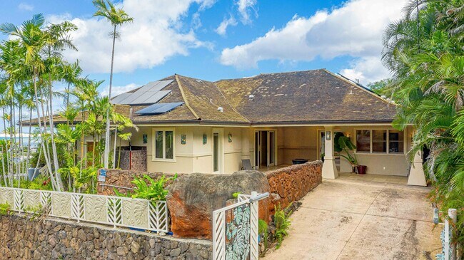 Building Photo - 44-113-113 Bayview Haven Pl
