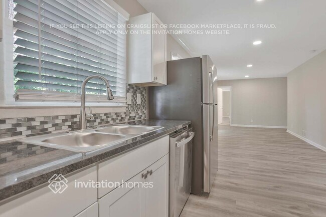 Building Photo - 3569 Troutdale Ct