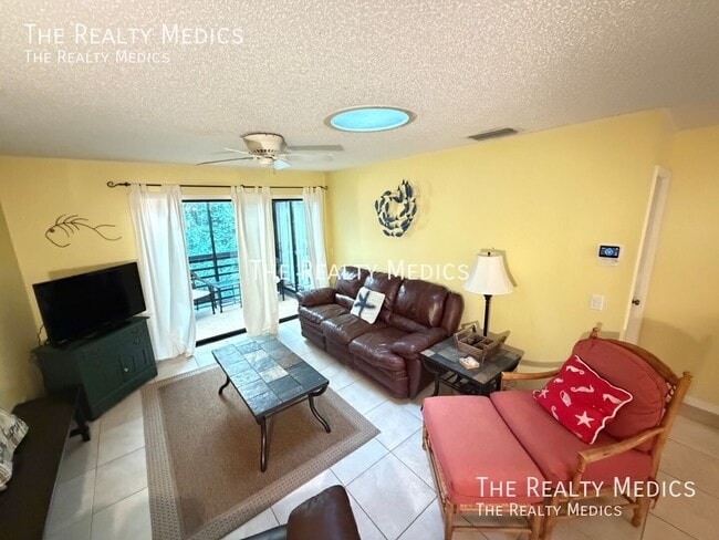 Building Photo - 2040-4401 Sea Mist Dr-