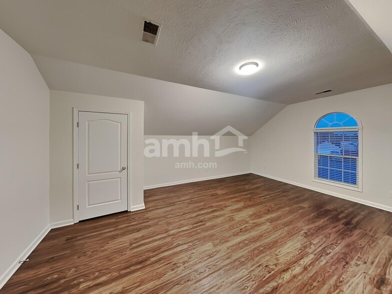 Building Photo - 101 Fawcett Ct