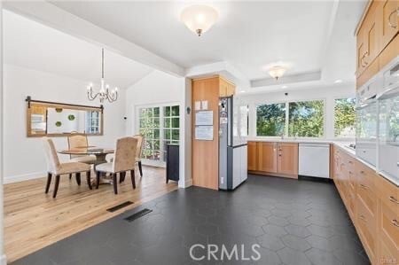 Building Photo - 3861 Fenley Dr