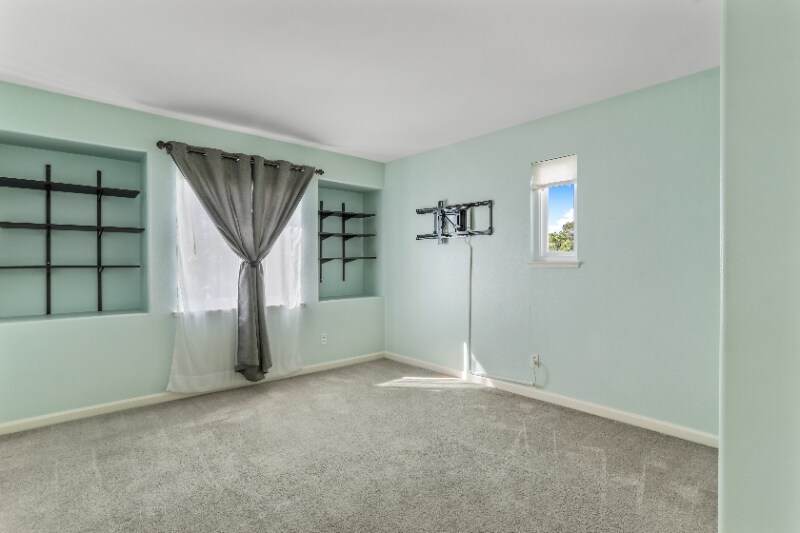 Building Photo - 2201 Bridle Creek Cir
