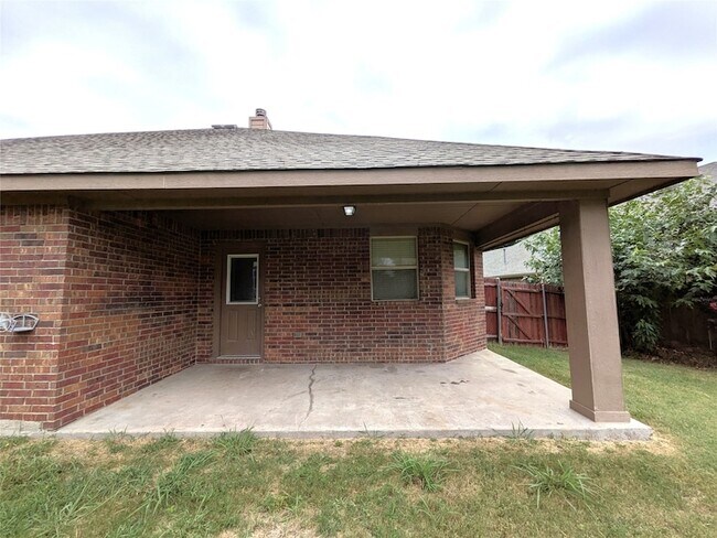 Building Photo - 14013 Zippo Way