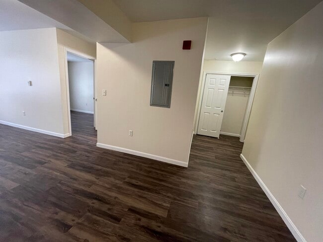 Building Photo - 20 Sentinel Court