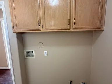 Building Photo - Beautiful 3 bedroom 2 bath home home in The Seasons!