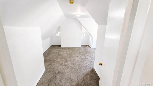 Building Photo - 206 Winthrop Ave