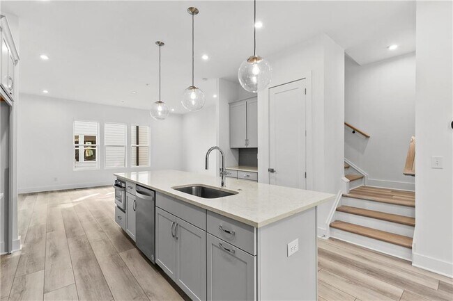 Building Photo - 517 Motivation Cir NW