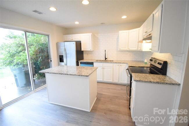 Building Photo - 12563 Bluestem Ln