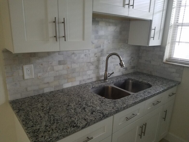 Building Photo - 801 S Federal Hwy