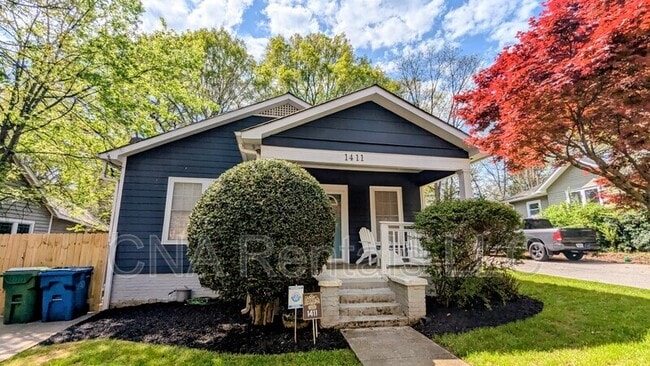 Building Photo - 1411 May Ave SE