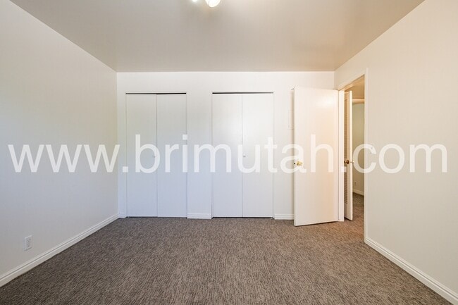 Building Photo - 1418-1426 S. 1100 E. - 5N