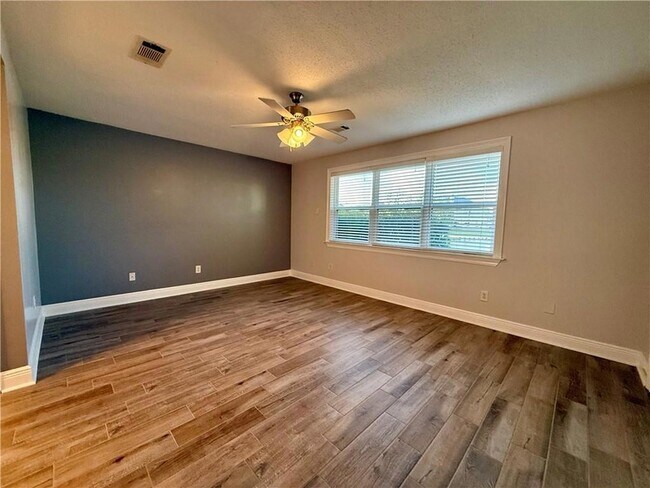 Building Photo - 424 Eden Isles Blvd