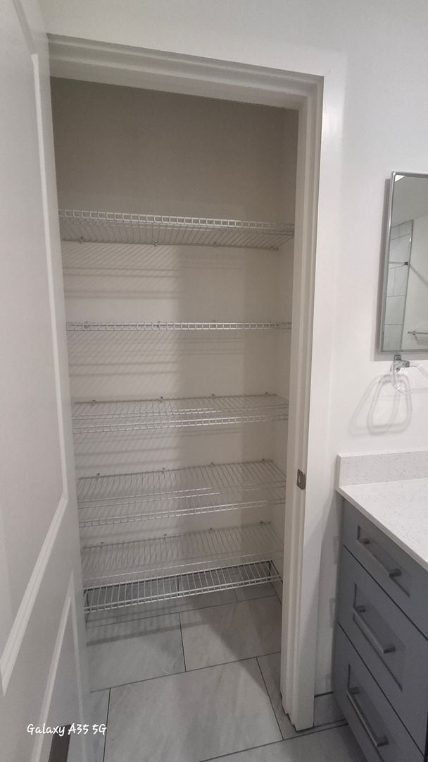 Building Photo - Now Leasing – 3 Bedroom / 2 Bathroom Luxury Apartments