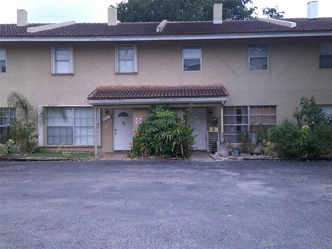 Primary Photo - 4291 Coral Springs Dr