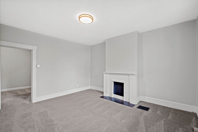 Building Photo - Stunning 2 bedroom home in Homestead available August 1!