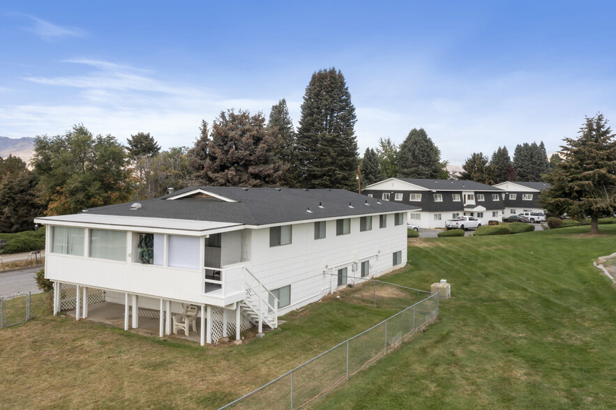 Building Photo - The Orchard on Eastmont