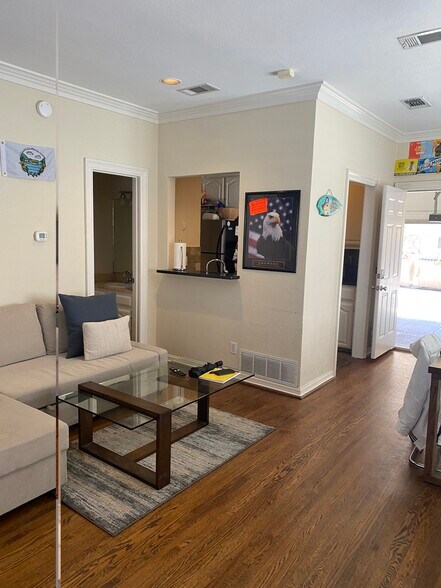 Building Photo - 3412 McFarlin Blvd