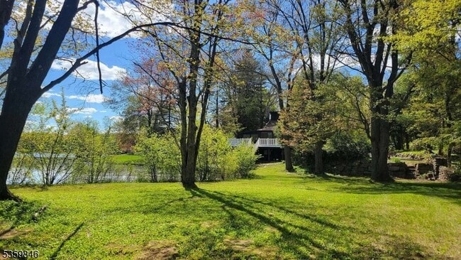 Building Photo - 4 Island Trail
