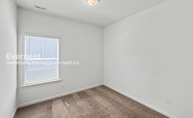 Building Photo - 104 Emma Grace Ln