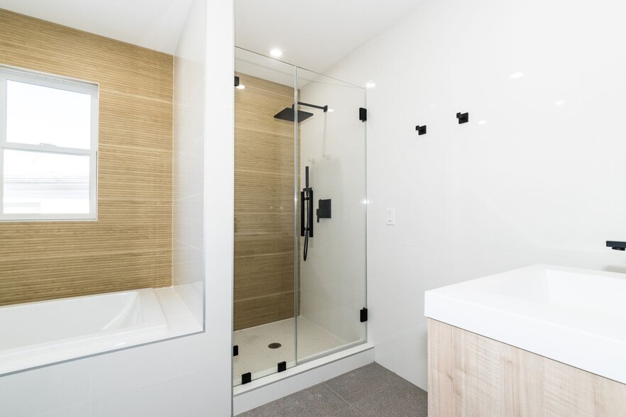 Building Photo - 57 Berlant Ave