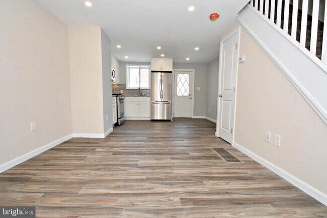 Building Photo - 3554 Miller St