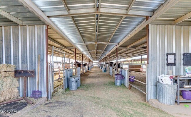 Building Photo - 3232 Carver Rd